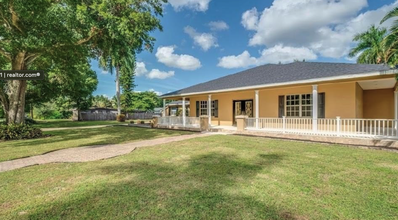 Large home fort myers fl