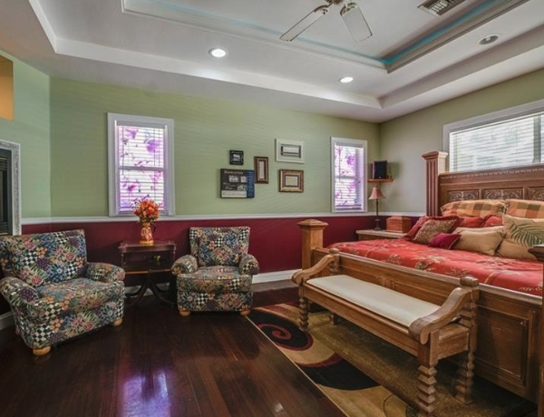 Custom master suite